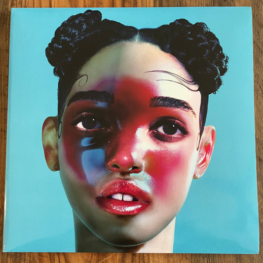 FKA Twigs - LP1 (Deluxe 180g 1st Pressing with 7" & Inserts)